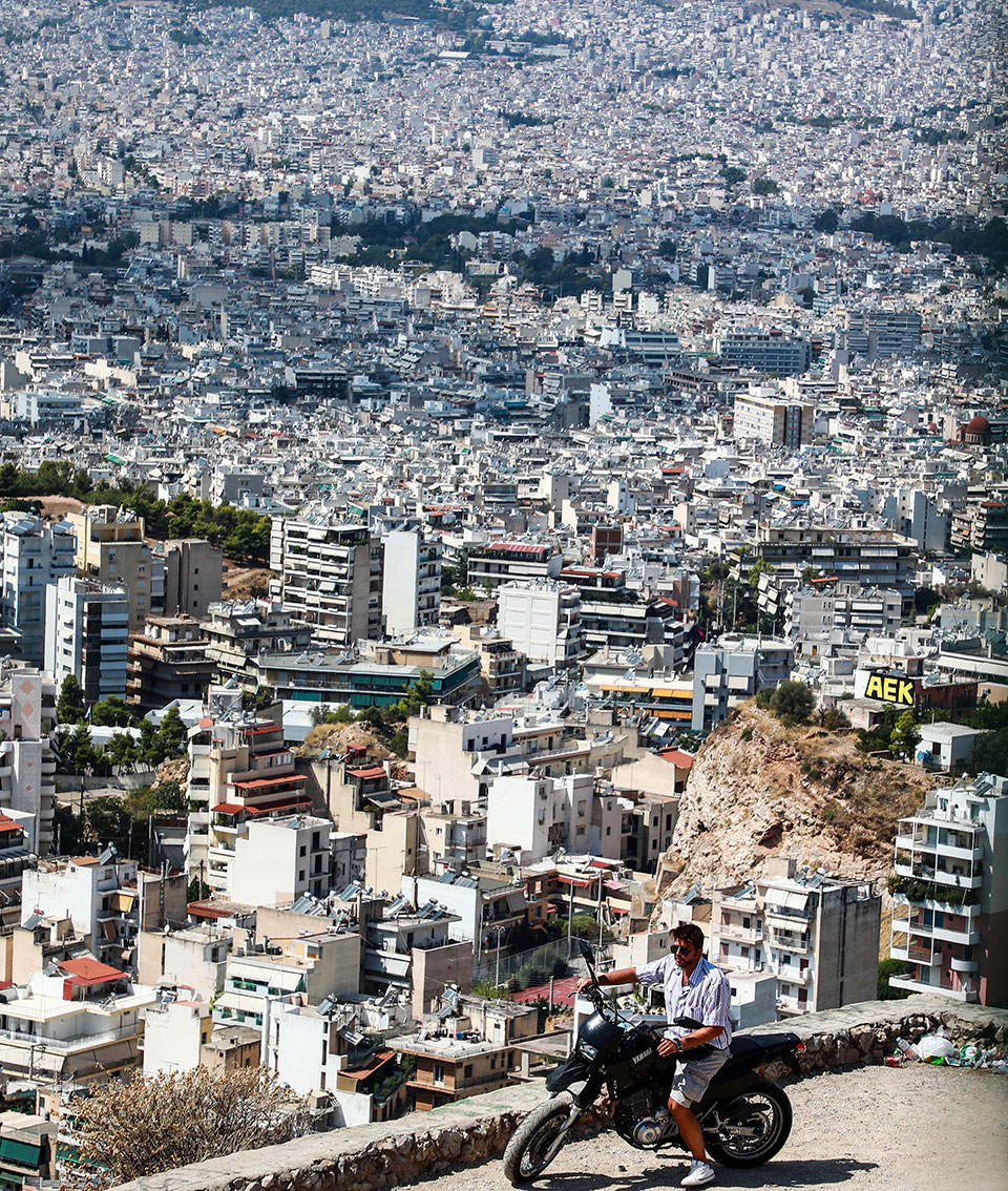 Γαλάτσι, το καμίνι και το μπαλκόνι της Αθήνας-2