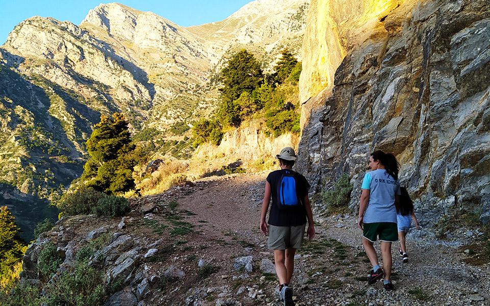 ερύμανθος-αχαΐα-στη-σκιά-του-βουνού-561082408