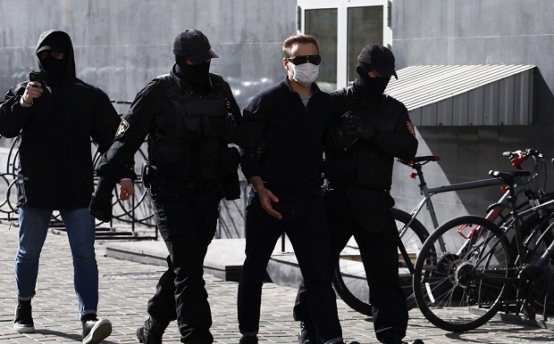 Δεκάδες χιλιάδες απαίτησαν στο Μινσκ την αποχώρηση του Λουκασένκο-1