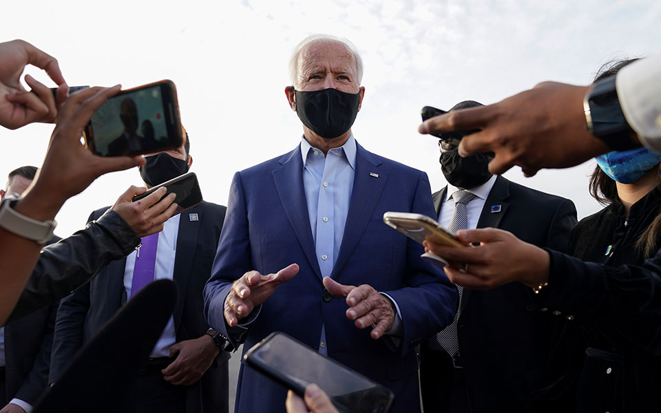 μπάιντεν-κατά-τραμπ-σιωπάς-για-τον-δικ-561093763