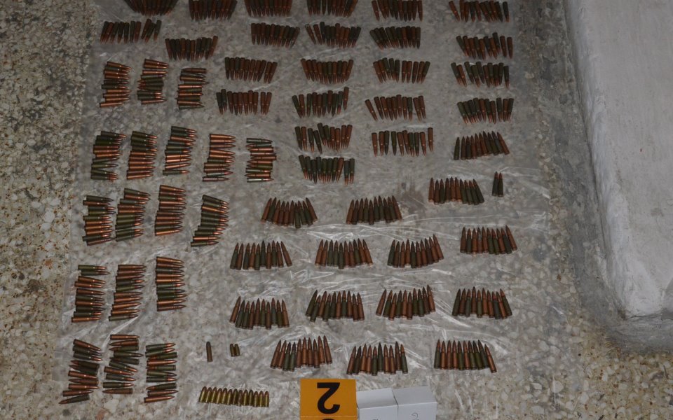 το-οπλοστάσιο-που-έκρυβαν-στη-γιάφκ-561091480