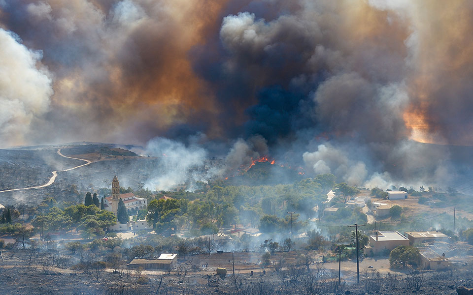 hμερολόγια-πυροσβεστικής-για-μάνη-και-561068299