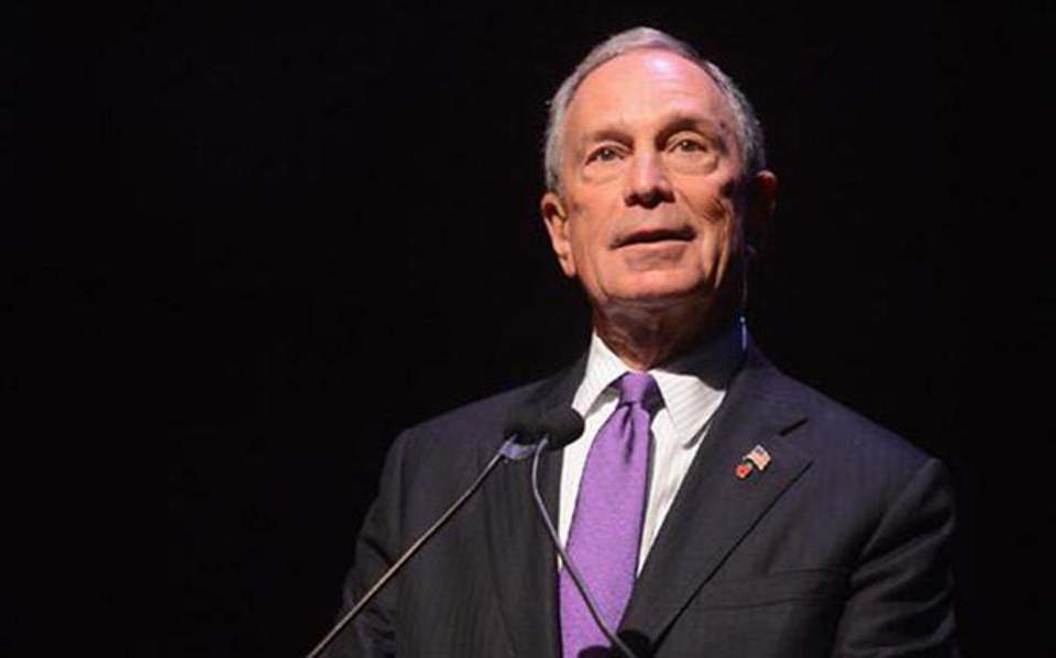 μπλούμπεργκ-100-εκατ-δολάρια-για-τη-στήρ-561077347