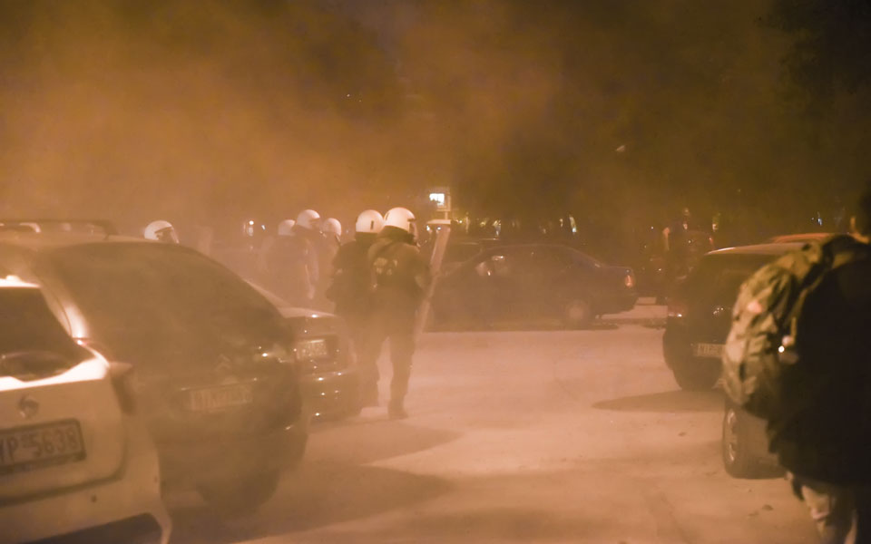 θεσσαλονίκη-ένταση-σε-πορεία-στη-νέα-π-561081643