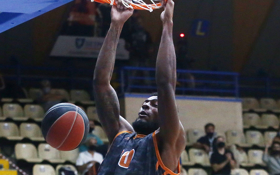 στον-προμηθέα-το-πρώτο-σούπερ-καπ-μπάσ-561091990