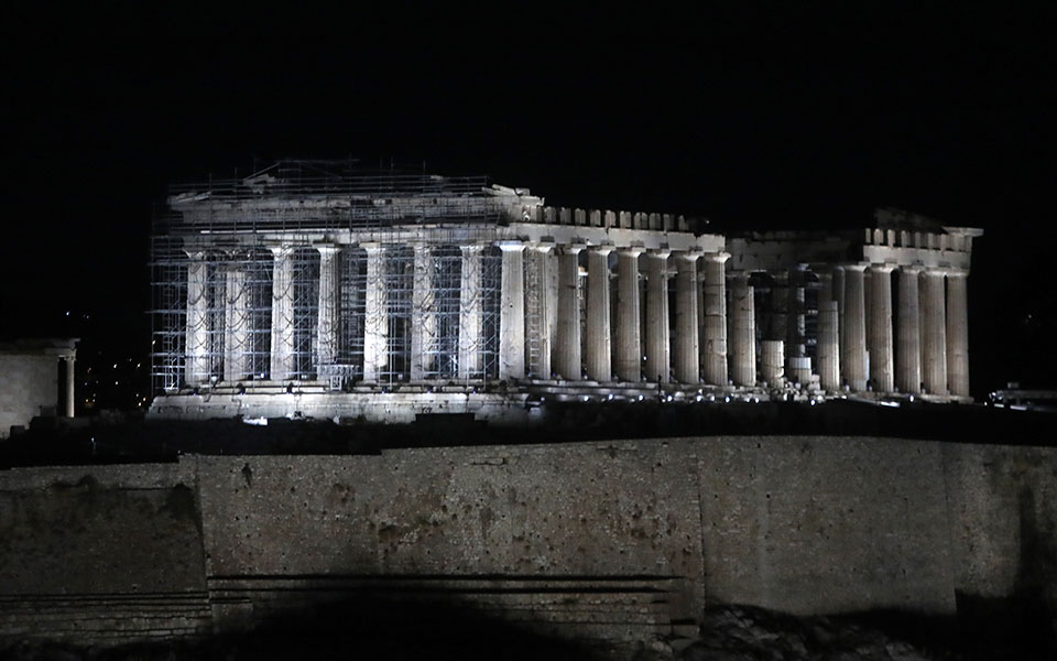 αποκαλυπτήρια-για-τον-νέο-φωτισμό-της-561099211