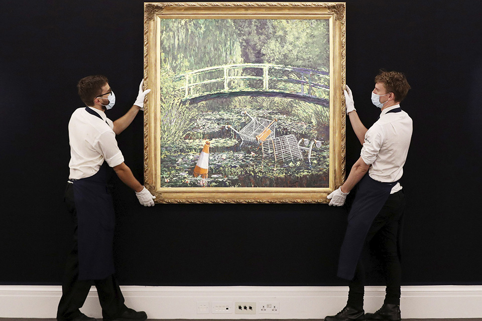 Με εκπλήξεις;