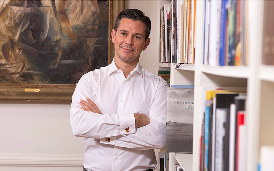 χ-σιαμπάνης-και-η-πιο-μικρή-δωρεά-μετρ-561098458