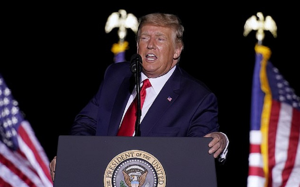 ο-τραμπ-εγείρει-ξανά-ζήτημα-τρίτης-θητ-561077929