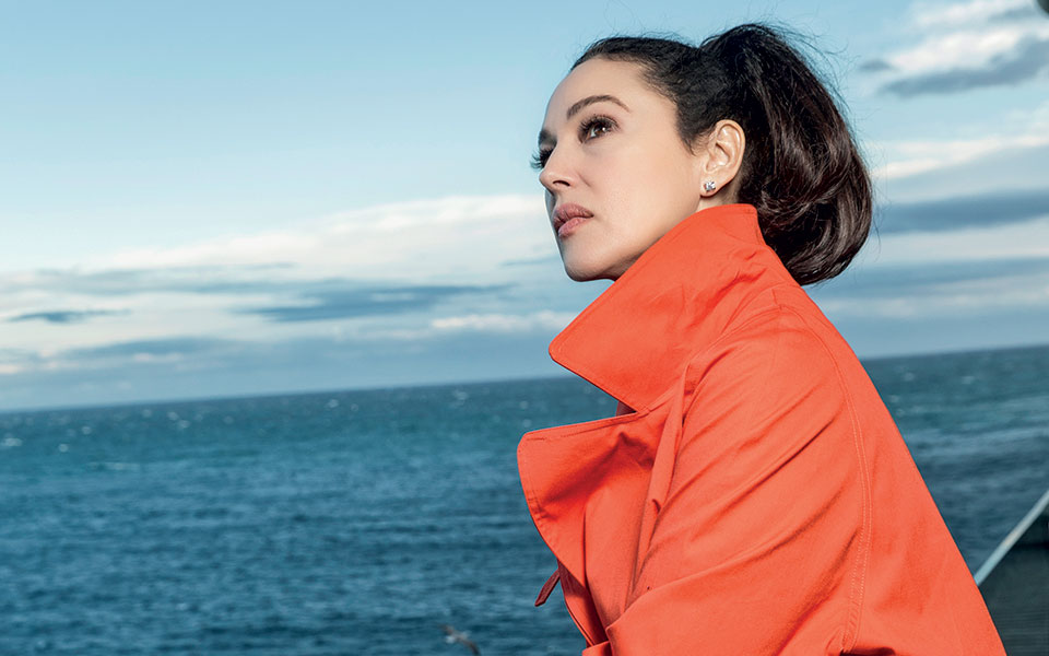 όταν-η-μόνικα-ερωτεύτηκε-την-ελλάδα-κα-561077572