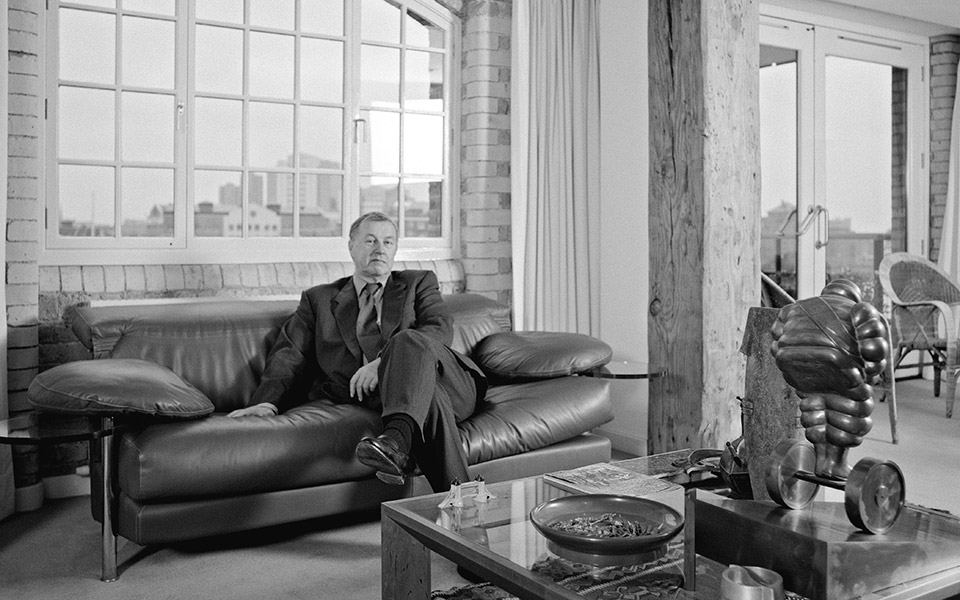 σερ-τέρενς-κόνραν-1931-2020-ο-επίμονος-κηπουρ-561096748