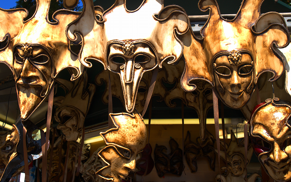 tο-ράμφος-που-έδιωχνε-το-μίασμα-561076738