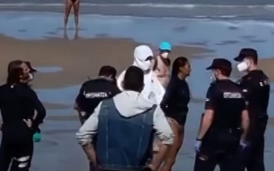 19χρονη-έσπασε-την-καραντίνα-για-να-κάνε-561071047