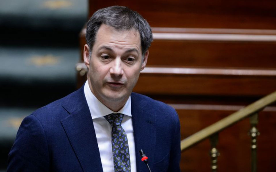 le-soir-ο-ντε-κρο-αναλαμβάνει-την-πρωθυπουργ-561098179