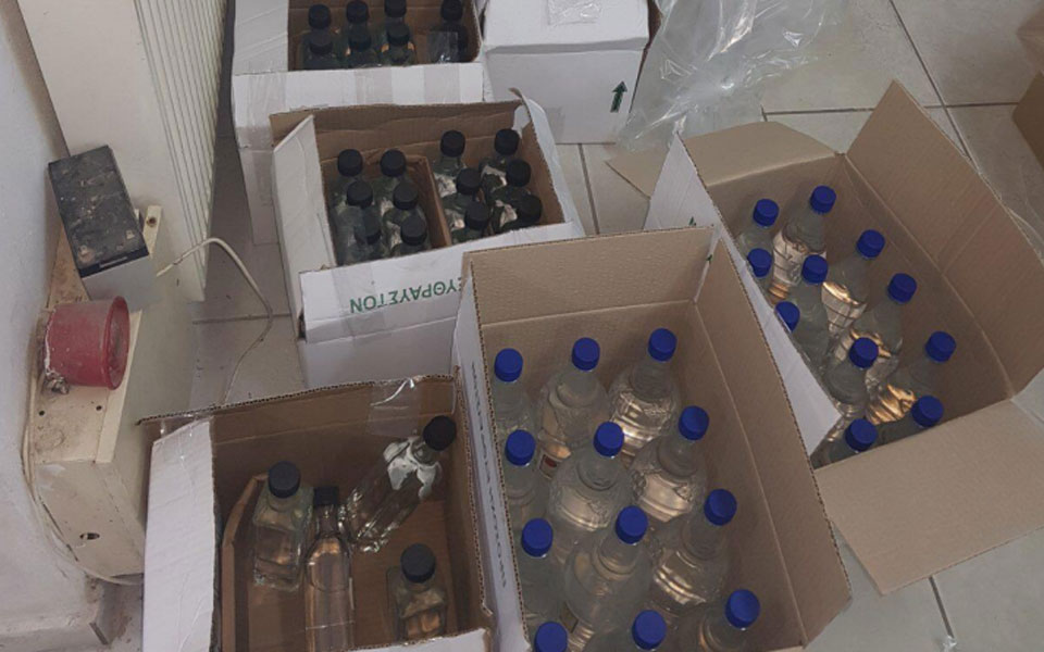 ΣΔΟΕ: Νέο «χτύπημα» σε κύκλωμα διακίνησης λαθραίων ποτών-1