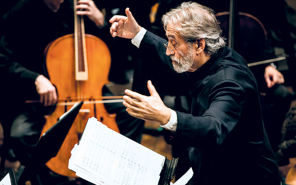 συναρπαστικές-συμφωνίες-μπετόβεν-απ-561076405