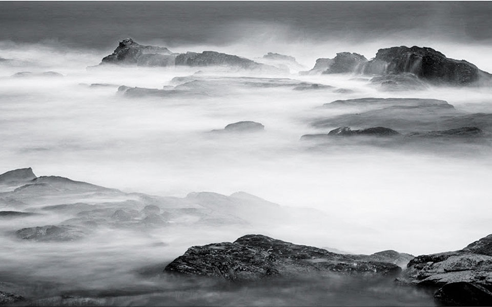 σε-αφρισμένες-πλαγιές-και-θαλασσινά-ο-561071917