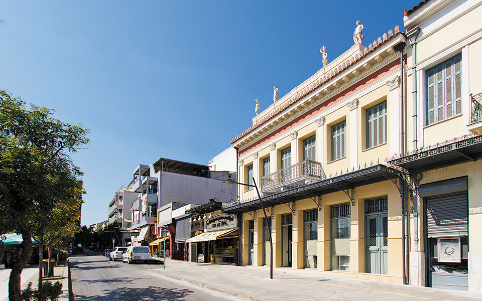 η-αναγέννηση-ενός-νεοκλασικού-κτιρίο-561073261