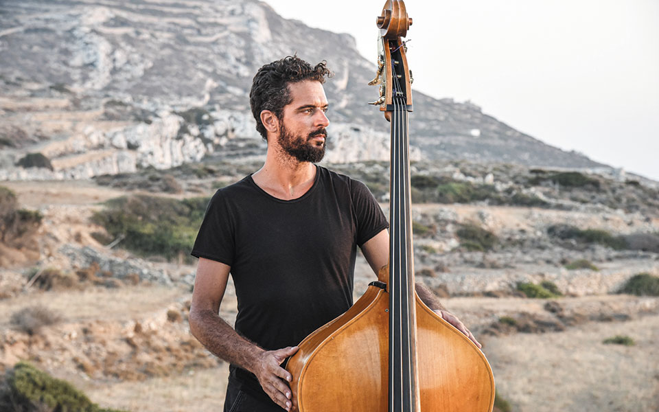 πέτρος-κλαμπάνης-ένας-κοντραμπασίστ-561074989