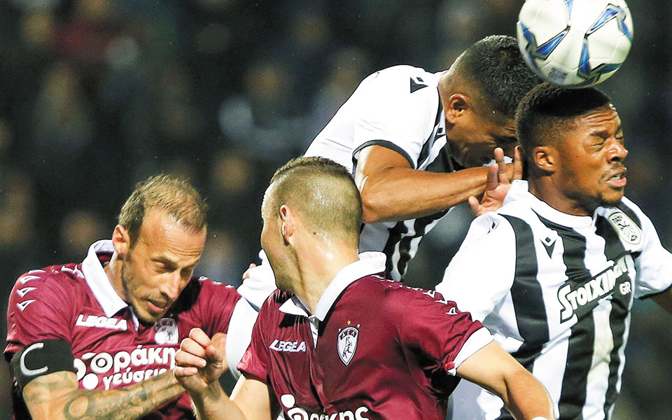 η-πρώτη-βουβή-πρεμιέρα-561074524