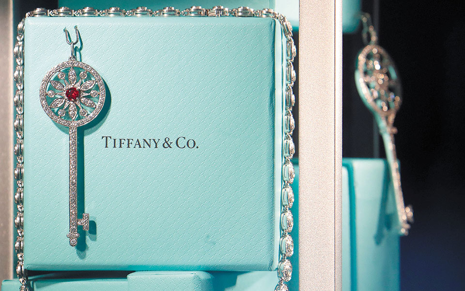 ναυαγεί-η-συμφωνία-εξαγοράς-της-tiffany-από-τ-561074626