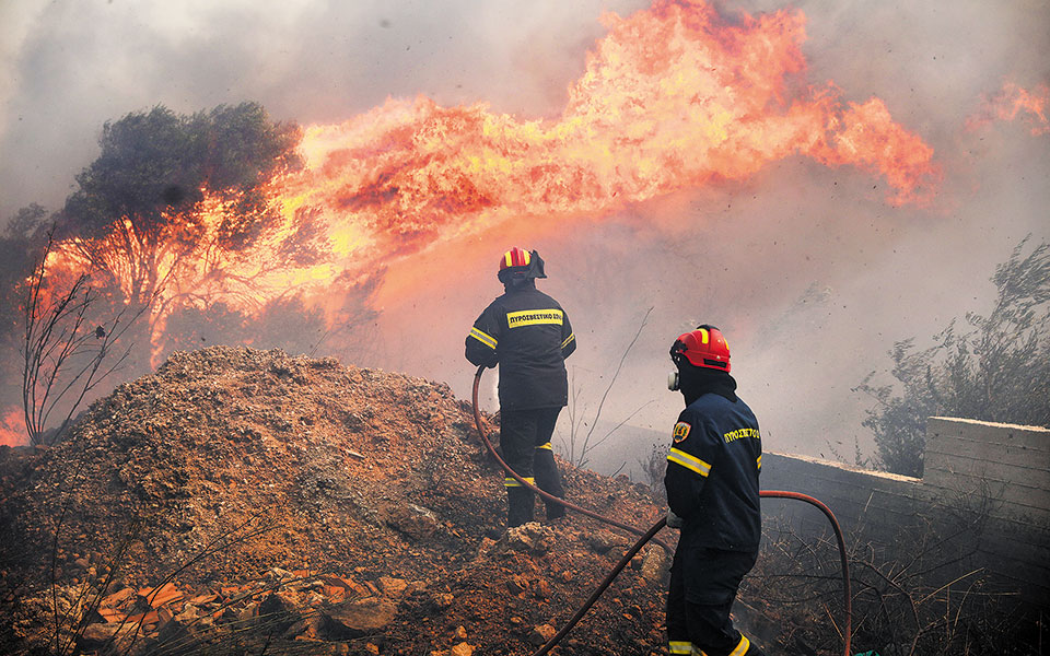 Σε κατάσταση εκτάκτου ανάγκης μετά τη φωτιά-1