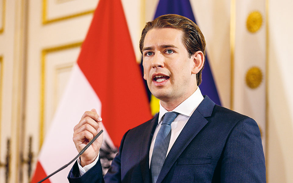 τηλεδιάσκεψη-μισέλ-με-μέρκελ-και-κουρ-561075841