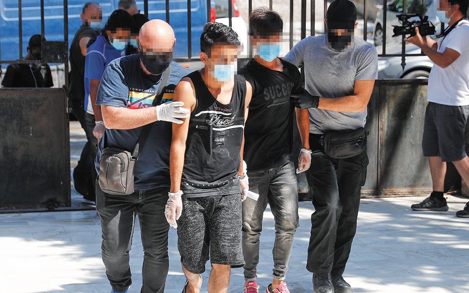 δίωξη-σε-βαθμό-κακουργήματος-σε-τέσσε-561081424