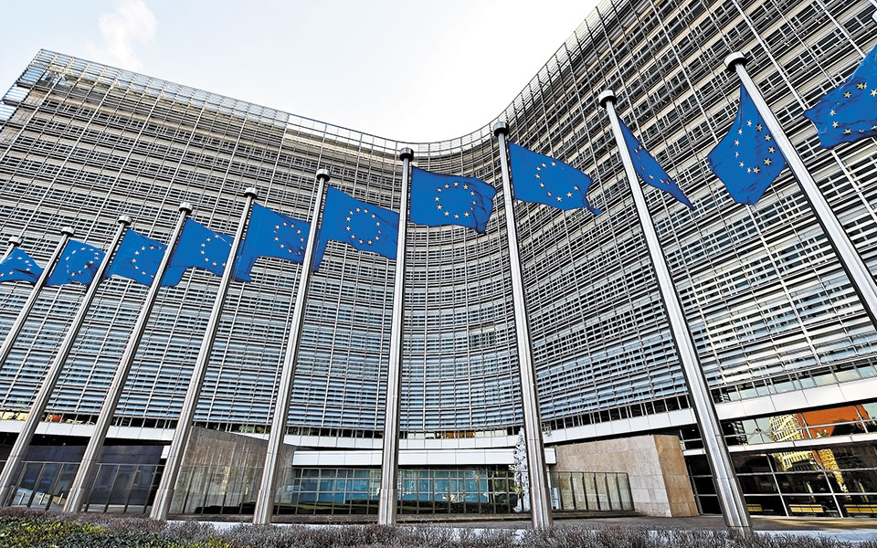 ανοιξη-του-2021-οι-πρώτες-δόσεις-από-το-ταμ-561083305