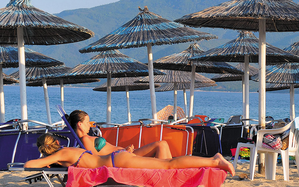 αυξημένες-οι-κρατήσεις-της-τελευταία-561083251