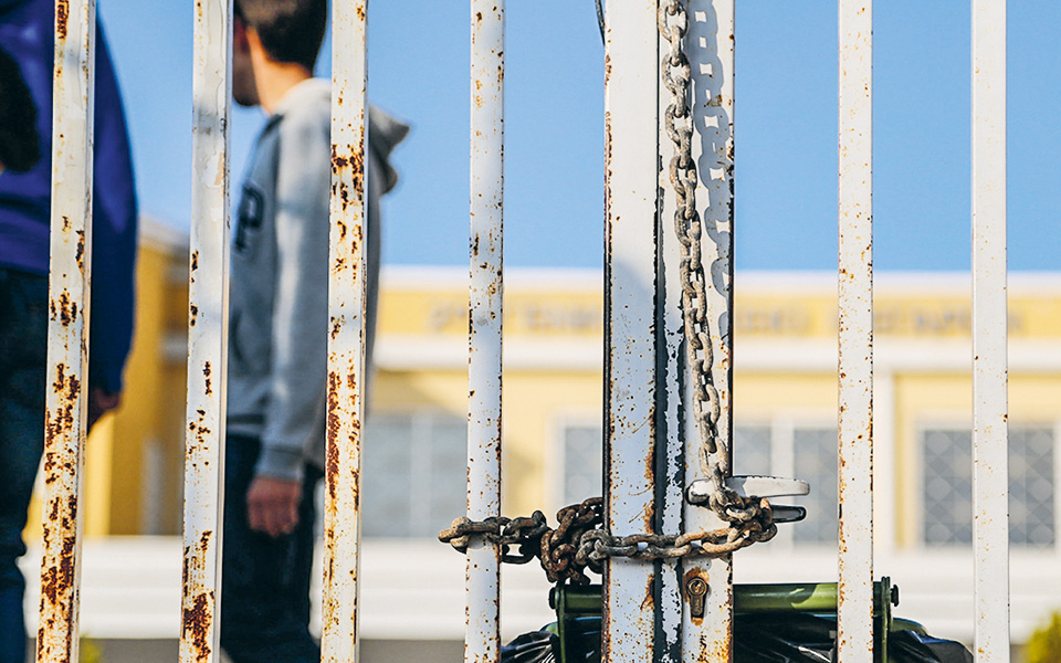 ξεπέρασαν-τις-100-οι-καταλήψεις-γυμνασίω-561087211