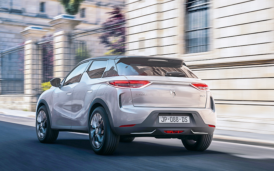 to-νέο-ds-3-crossback-e-tense-στην-ελλάδα-561094171