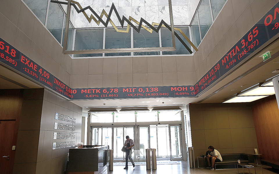 πέμπτη-κατά-σειράν-ημέρα-πτώσης-στο-χρ-561091840