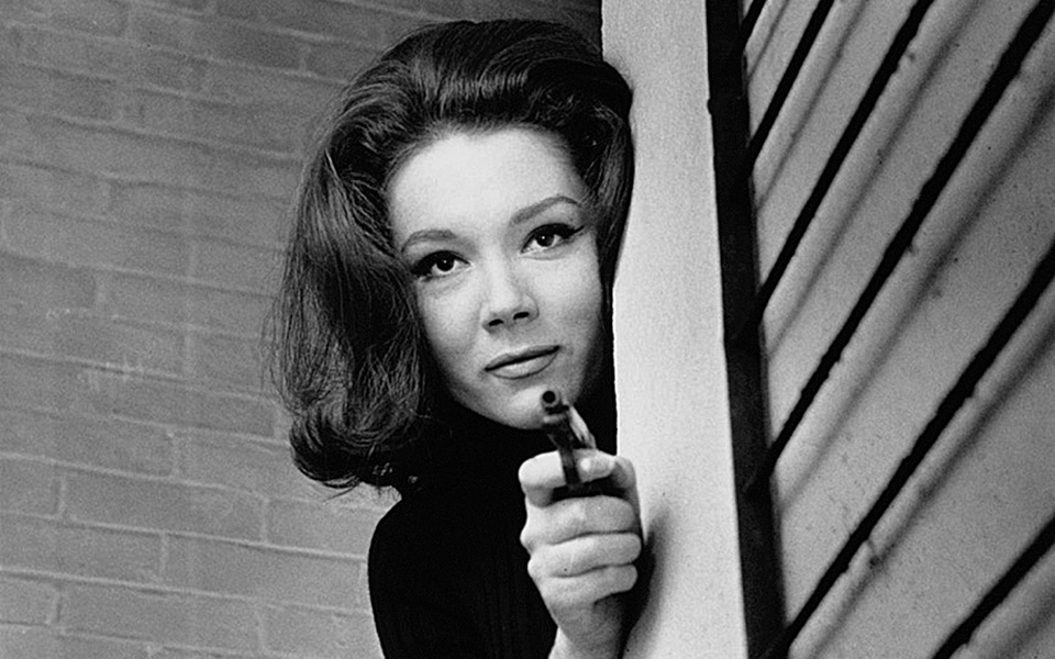 σταρ-του-θεάτρου-ηρωίδα-δράσης-και-σύ-561094072