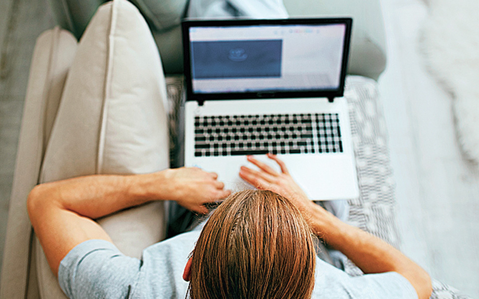 eπιδείνωση-θυμού-στρες-αισθήματος-της-561091879