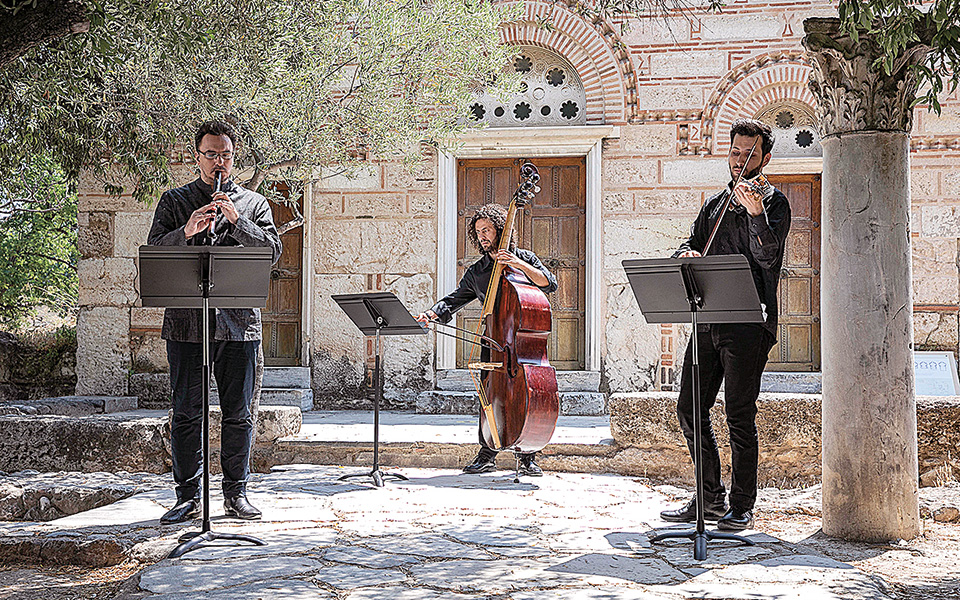 η-λόγια-ελληνική-μουσική-στην-εθνική-λ-561092113