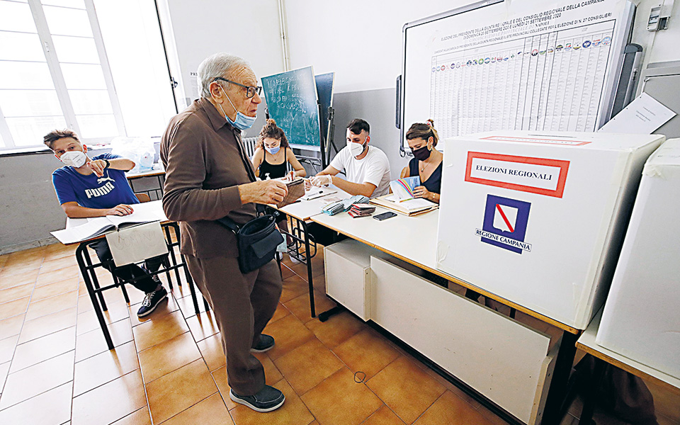 πάγωσε-το-σχέδιο-σαλβίνι-για-κάλπες-561094300