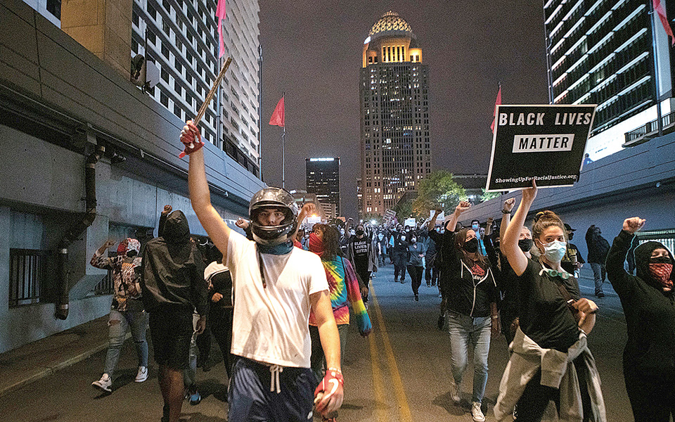 aμφισβητεί-ξανά-τις-εκλογές-ο-τραμπ-561093685