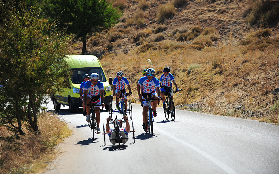 Ένα διαφορετικό ταξίδι: Από το κέντρο του αθλητισμού, στον ομφαλό της γης-1