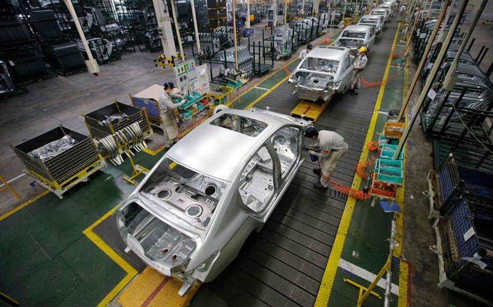 γερμανία-ισχνή-άνοδος-των-βιομηχανικ-561066040