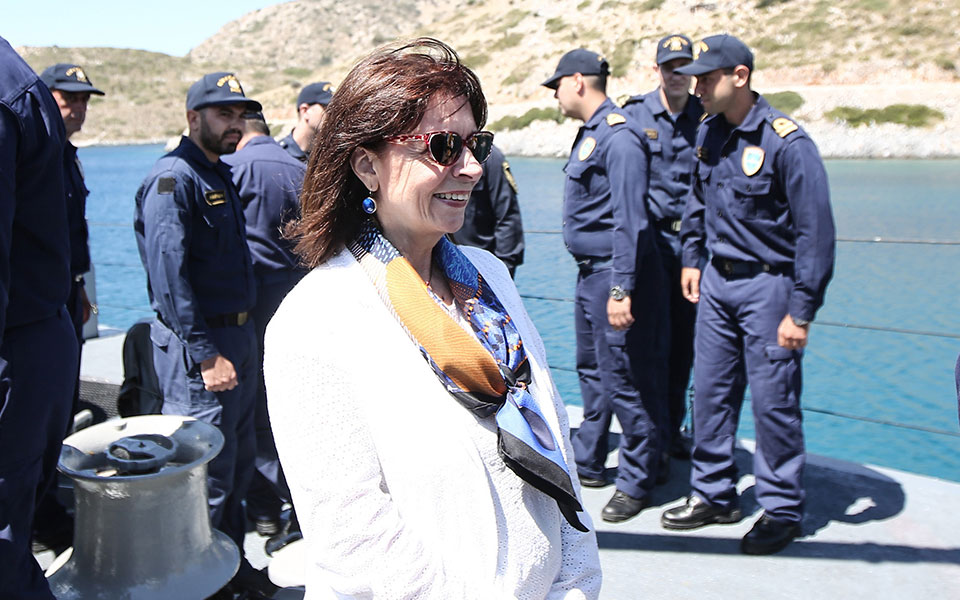 μήνυμα-ειρήνης-και-πατριωτισμού-από-τ-561076204