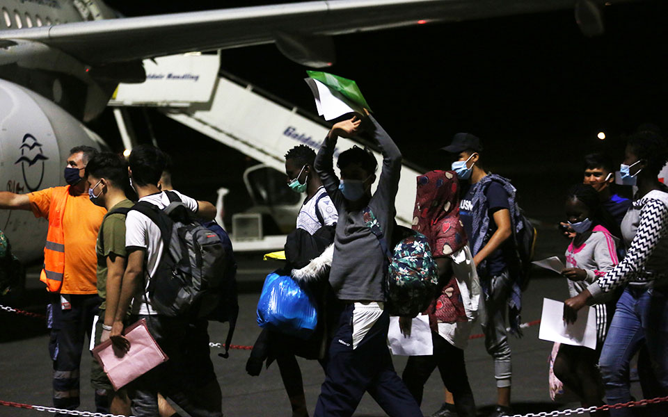 η-ε-ε-χρηματοδοτεί-τη-μεταφορά-400-ασυνόδ-561072709