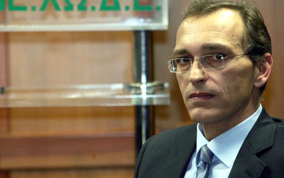 η-επανεμφάνιση-του-λεωνίδα-μπόμπολα-561074932