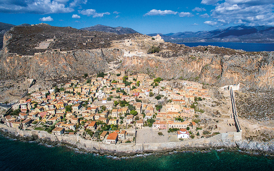 μονεμβασιά-ταξίδι-στον-χρόνο-561098803