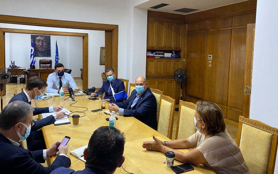 υπ-υγείας-σύσκεψη-για-καταγραφή-των-κλ-561089026