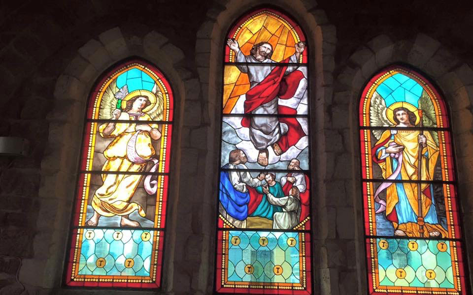 τα-θρυμματισμένα-βιτρό-της-βηρυτού-561066820