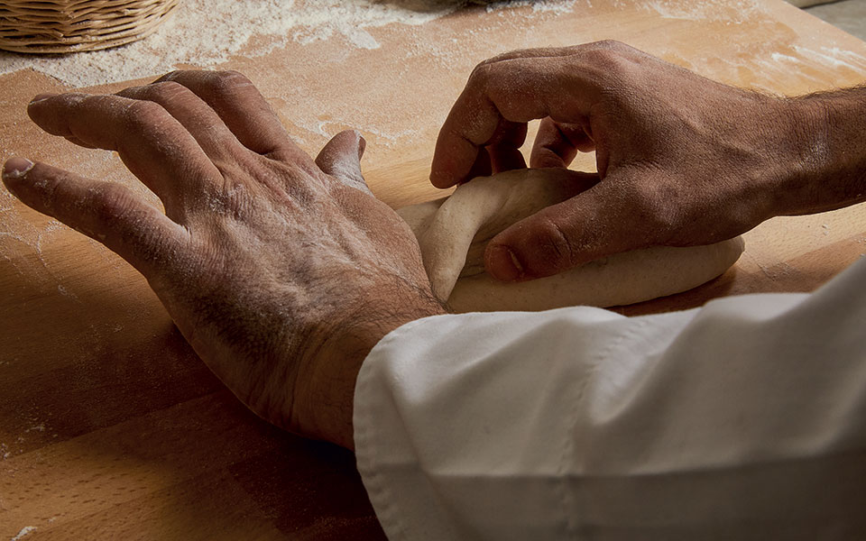 μία-εβδομάδα-επτά-στάσεις-561086359