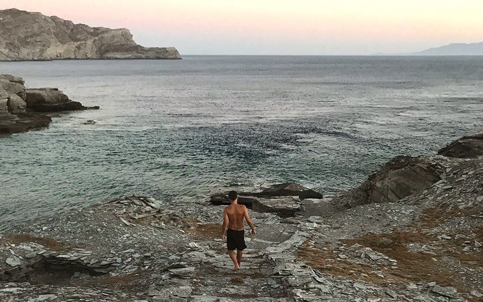 το-καλοκαίρι-που-έσβησε-στον-πέτρινο-φ-561080959