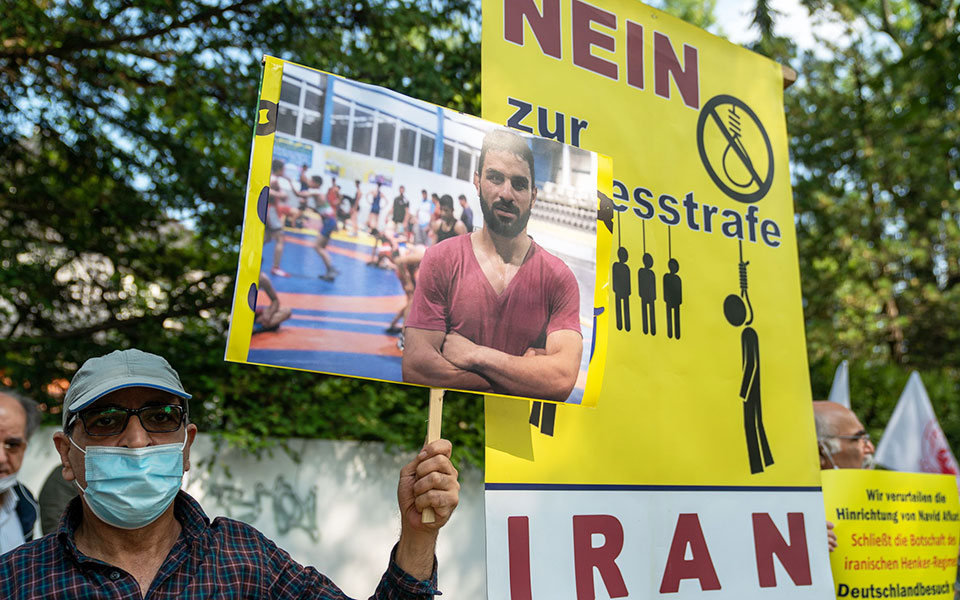 παγκόσμια-κατακραυγή-από-την-εκτέλεσ-561078739