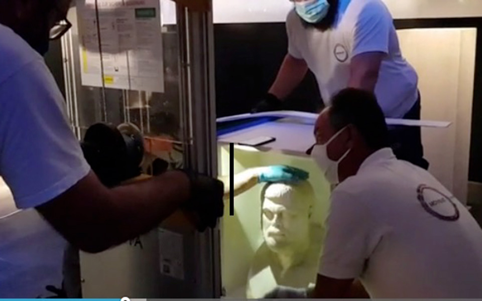 Ο «στρατηγός» έφτασε στην Αθήνα σε live μετάδοση-1